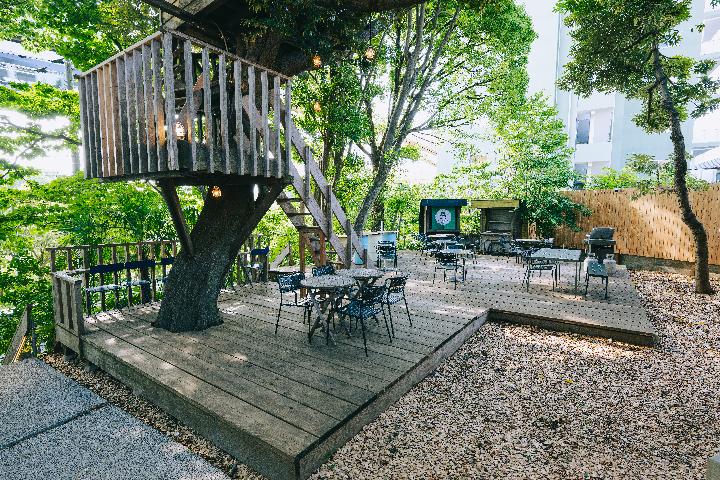 椿森コムナ❘ツリーハウスのあるカフェ・BBQ